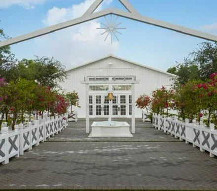 Parking & Guest Arrival